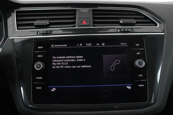 Volkswagen Tiguan 1.4 TSI eHybrid Life | Stoel & stuurverwarming | Carplay | Adaptive cruise | Full LED | Navigatie | Parkeerhulp | Active Info Display