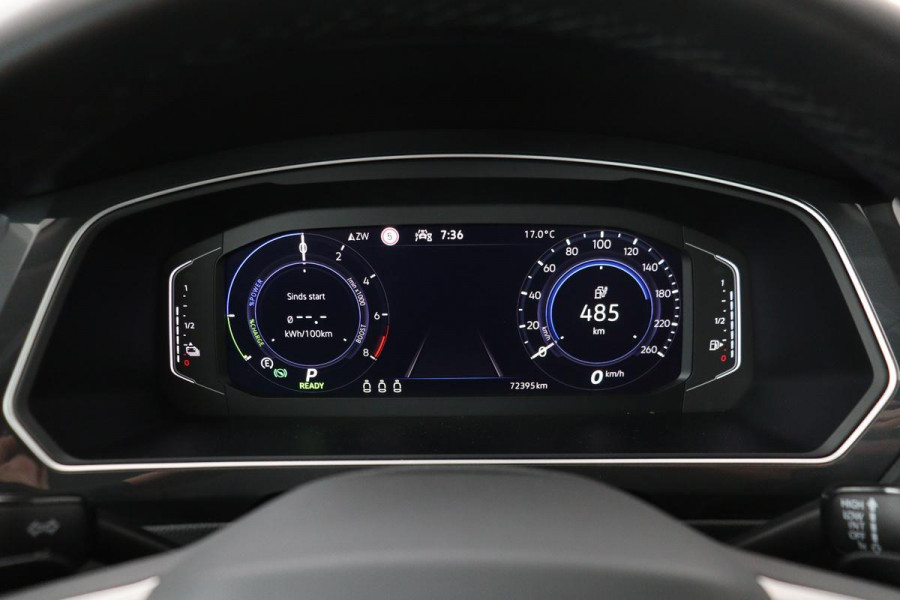Volkswagen Tiguan 1.4 TSI eHybrid Life | Stoel & stuurverwarming | Carplay | Adaptive cruise | Full LED | Navigatie | Parkeerhulp | Active Info Display