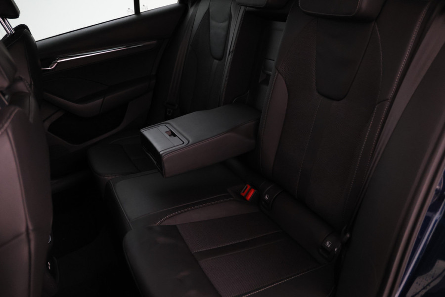 Škoda Octavia Combi 2.0 TDI Airco, Navigatie, Apple Carplay,