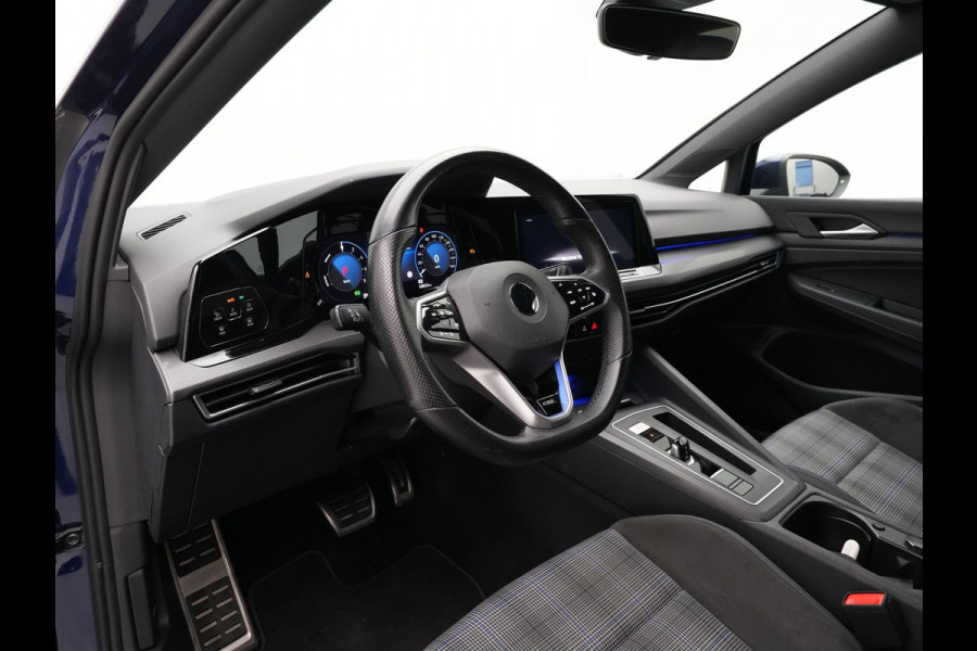 Volkswagen Golf 1.4 eHybrid GTE 245pk Navigatie Stoelverwarming Acc Pdc
