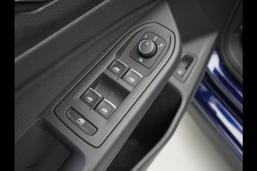 Volkswagen Golf 1.4 eHybrid GTE 245pk Navigatie Stoelverwarming Acc Pdc