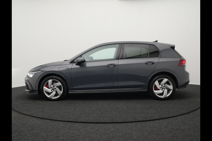 Volkswagen Golf GTE 245pk Plug In Hybrid DSG PHEV | Adaptive Cruise | Carplay | LED | Navigatie | Sfeerverlichting | Stoelverwarming |