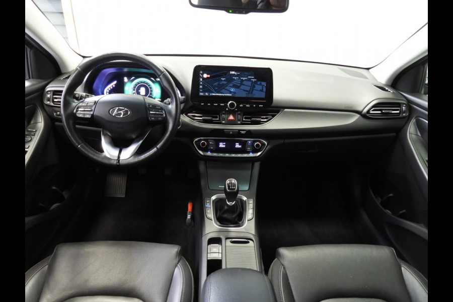 Hyundai i30 Wagon 1.5 T-GDi MHEV Premium NAVI/LEER/CAMERA/LED/TREKHAAK/17"LMV!