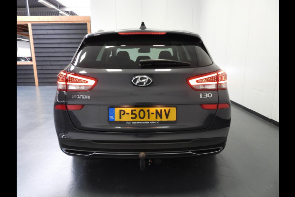 Hyundai i30 Wagon 1.5 T-GDi MHEV Premium NAVI/LEER/CAMERA/LED/TREKHAAK/17"LMV!