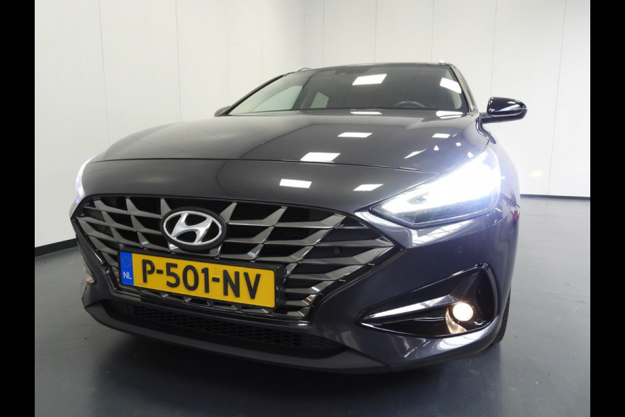 Hyundai i30 Wagon 1.5 T-GDi MHEV Premium NAVI/LEER/CAMERA/LED/TREKHAAK/17"LMV!