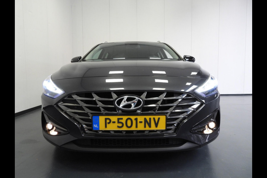 Hyundai i30 Wagon 1.5 T-GDi MHEV Premium NAVI/LEER/CAMERA/LED/TREKHAAK/17"LMV!