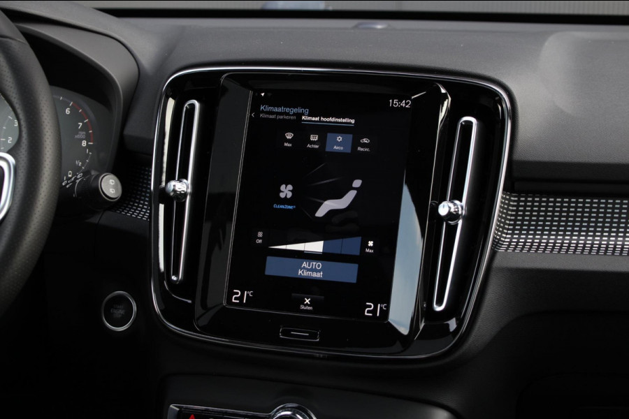 Volvo XC40 1.5 T5 Recharge R-Design | Pano | LED