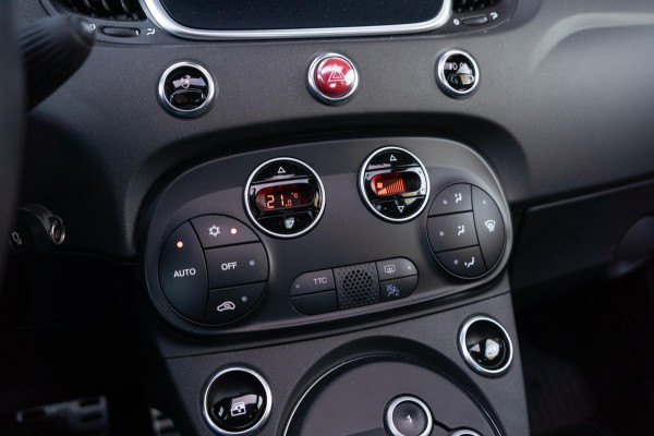 Abarth 595 1.4 T-Jet Competizione / Akrapovic / Panorama / Carplay / Brembo