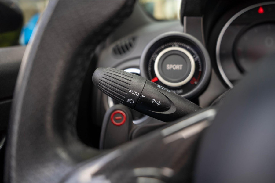 Abarth 595 1.4 T-Jet Competizione / Akrapovic / Panorama / Carplay / Brembo