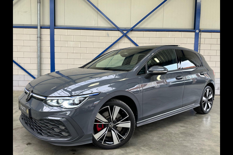 Volkswagen Golf 1.4 eHybrid GTE PANO|MATRIX|TREKHAAK|IQ|FULL