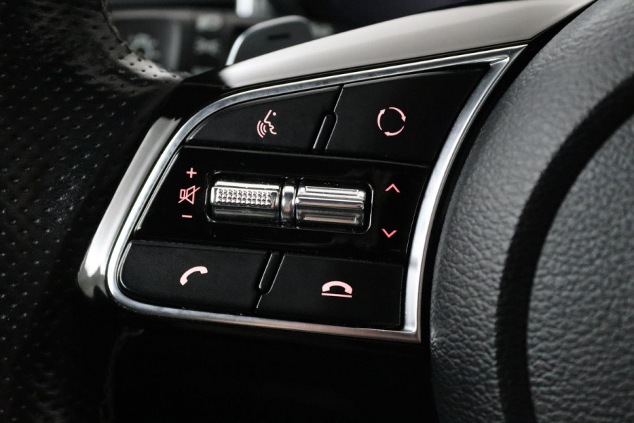 Kia ProCeed 1.5 T-GDI GT-Line (PANORAMADAK, ACHTERUITRIJCAMERA, NAVIGATIE, AUTOMAAT, STOEL/STUUR VERWARMING, NL-AUTO)