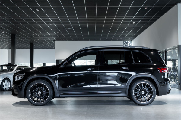 Mercedes-Benz Glb 200 AMG Night|MBUX|20"|Camera|Trekhaak|Carbon