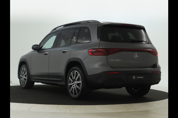 Mercedes-Benz EQB 250+ AMG Line LIMITED 71 kWh | Nightpakket | Parkeerpakket met achteruitrijcamera | KEYLESS-GO comfort pakket | EASY PACK achterklep | Premium pakket | Verwarmde stoelen vooraan | Dodehoekassistent |