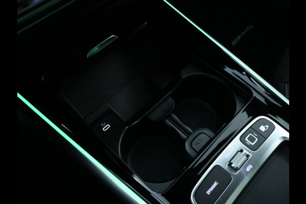 Mercedes-Benz EQB 250+ AMG Line LIMITED 71 kWh | Nightpakket | Parkeerpakket met achteruitrijcamera | KEYLESS-GO comfort pakket | EASY PACK achterklep | Premium pakket | Verwarmde stoelen vooraan | Dodehoekassistent |