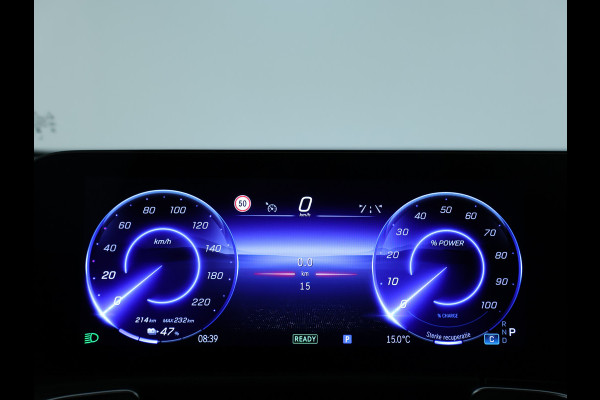 Mercedes-Benz EQB 250+ AMG Line LIMITED 71 kWh | Nightpakket | Parkeerpakket met achteruitrijcamera | KEYLESS-GO comfort pakket | EASY PACK achterklep | Premium pakket | Verwarmde stoelen vooraan | Dodehoekassistent |