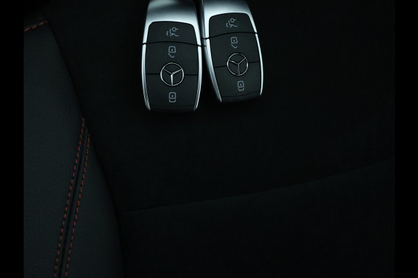 Mercedes-Benz EQB 250+ AMG Line LIMITED 71 kWh | Nightpakket | Parkeerpakket met achteruitrijcamera | KEYLESS-GO comfort pakket | EASY PACK achterklep | Premium pakket | Verwarmde stoelen vooraan | Dodehoekassistent |