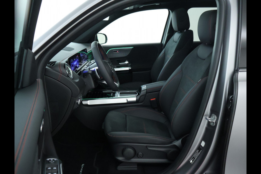 Mercedes-Benz EQB 250+ AMG Line LIMITED 71 kWh | Nightpakket | Parkeerpakket met achteruitrijcamera | KEYLESS-GO comfort pakket | EASY PACK achterklep | Premium pakket | Verwarmde stoelen vooraan | Dodehoekassistent |