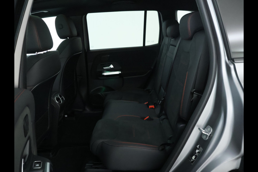 Mercedes-Benz EQB 250+ AMG Line LIMITED 71 kWh | Nightpakket | Parkeerpakket met achteruitrijcamera | KEYLESS-GO comfort pakket | EASY PACK achterklep | Premium pakket | Verwarmde stoelen vooraan | Dodehoekassistent |