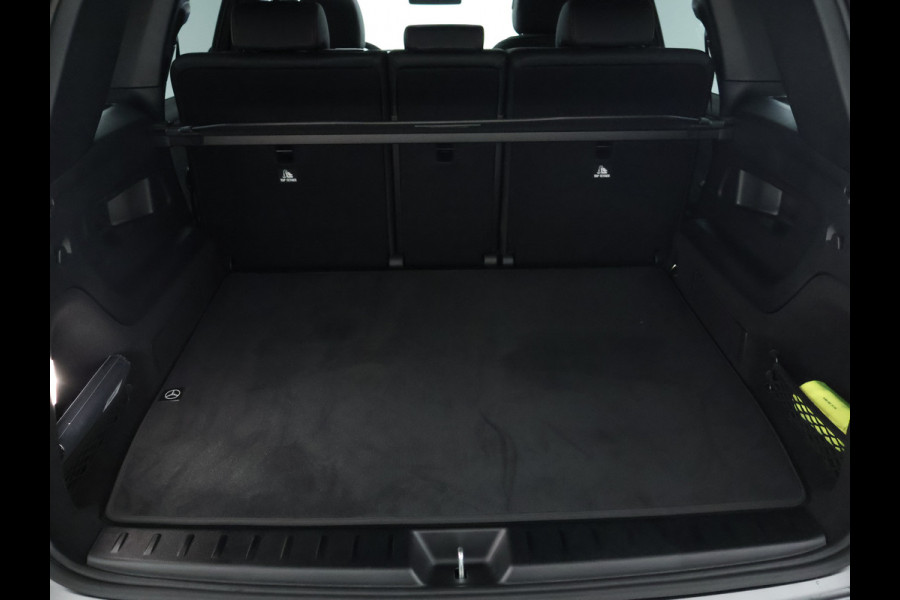 Mercedes-Benz EQB 250+ AMG Line LIMITED 71 kWh | Nightpakket | Parkeerpakket met achteruitrijcamera | KEYLESS-GO comfort pakket | EASY PACK achterklep | Premium pakket | Verwarmde stoelen vooraan | Dodehoekassistent |