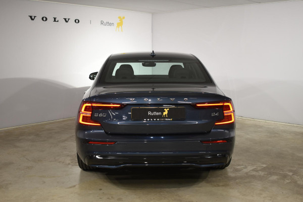 Volvo S60 B4 211PK Automaat Plus Dark / Adaptieve cruise control / Elektrische stoelen / Stoel-Stuurverwarming / Nappa Leder / Park - Pilotassist / Volvo On Call