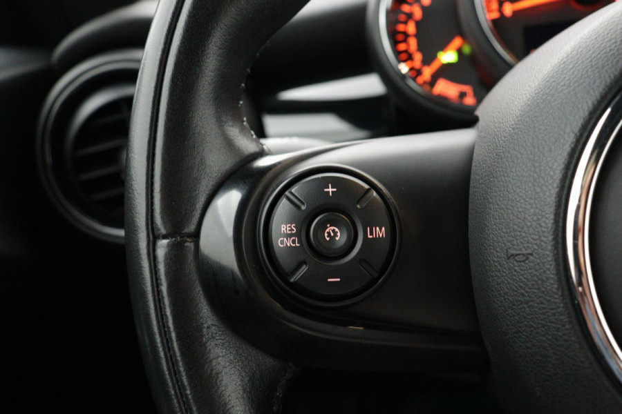 MINI Cabrio 1.5 One Pepper (1e eig, NL-auto, Dealer OnderH, StoelV, Navi, Climate Con, Cruise Con, Etc)