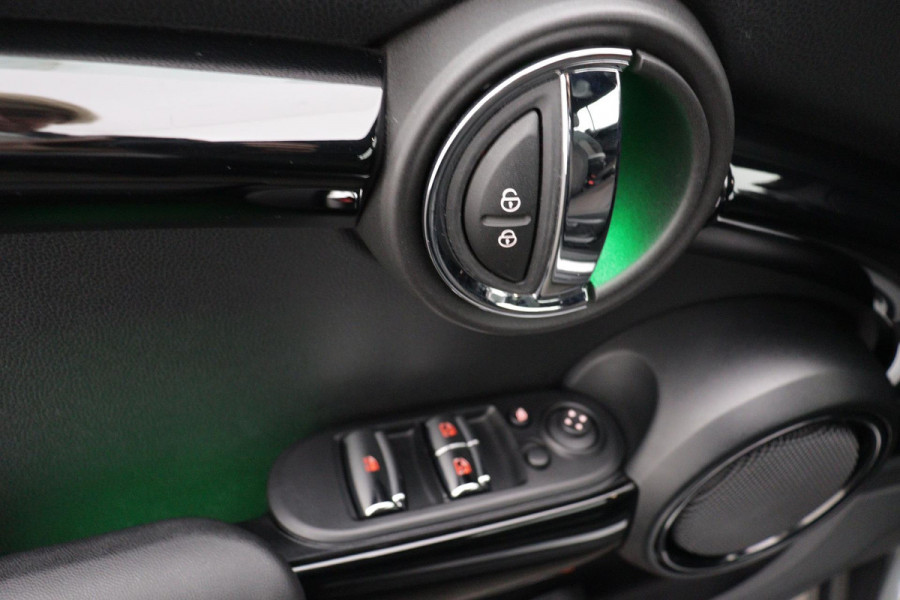 MINI Cabrio 1.5 One Pepper (1e eig, NL-auto, Dealer OnderH, StoelV, Navi, Climate Con, Cruise Con, Etc)