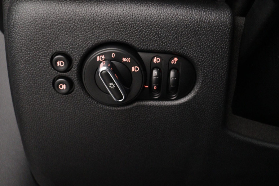 MINI Cabrio 1.5 One Pepper (1e eig, NL-auto, Dealer OnderH, StoelV, Navi, Climate Con, Cruise Con, Etc)