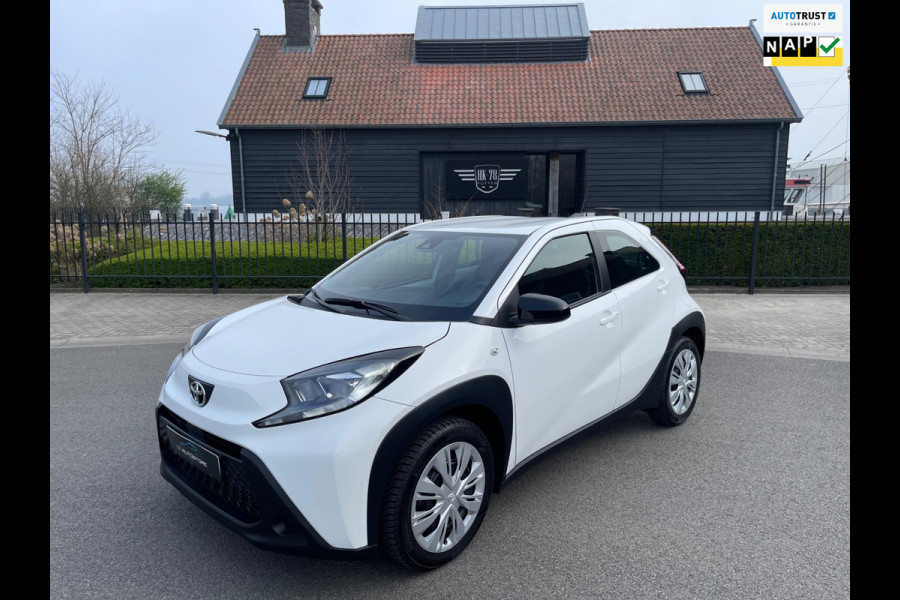 Toyota Aygo X 1.0 VVT-i MT Play CAMERA NAVI APPLE-CARPLAY