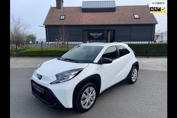 Toyota Aygo X 1.0 VVT-i MT Play CAMERA NAVI APPLE-CARPLAY