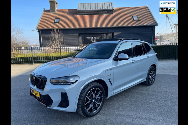 BMW X3 XDrive30e M-Sport 292pk Panoramdak 360camera Leder Head up Sfeer