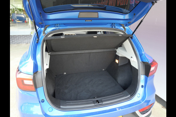 MG ZS EV LUXURY 45 kWh | PANORAMA | LEER | A.C.C. | KEYLESS | ALL-SEASON!!