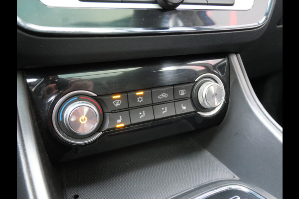 MG ZS EV LUXURY 45 kWh | PANORAMA | LEER | A.C.C. | KEYLESS | ALL-SEASON!!