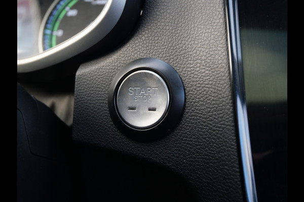 MG ZS EV LUXURY 45 kWh | PANORAMA | LEER | A.C.C. | KEYLESS | ALL-SEASON!!