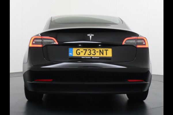Tesla Model 3 SR+60kWh 325PK 18" AutoPilot Leer PanoDak Adaptive cruise Camera's Elektr.-Stuur+Stoelen+Spiegels+Geheugen+Easy-Entry+Verwarmde  Navi LED-a+v Comfortstoelen ACC DAB Voorverwarmen interieur via App Keyless via Telefoonsleutel One-Pedal-Drive Origineel Nederlandse auto tot 11kw laden thuis ! Garantie Accu tot  08-11-2027 max 160.000km 1584kg licht!
