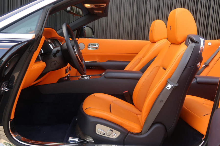 Rolls-Royce Dawn 6.6 V12 GERESERVEERD