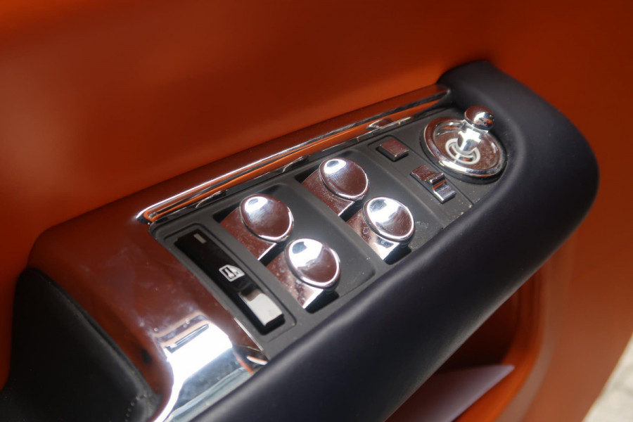 Rolls-Royce Dawn 6.6 V12 GERESERVEERD