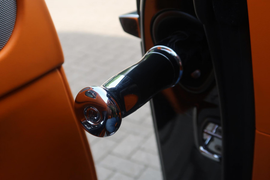 Rolls-Royce Dawn 6.6 V12 GERESERVEERD