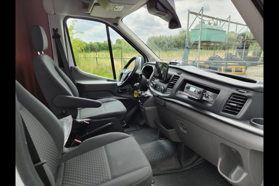 Ford Transit 350 D130pk L4H3 Navi Camera Pdc Apple Carplay Android Airco Cruise Control Voorruit-Verwarmd 2.0TDCI Regensensor DAB Schuifdeur Betonplex Vloer Wandbetimmering Roll Stability Control Led Spoorwisselassist Euro 6 Zeer Compleet!