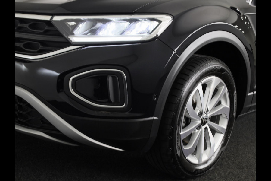 Volkswagen T-Roc 1.5 TSI Life Edition 150 pk Automaat (DSG) | Verlengde garantie | Navigatie via App | Parkeersensoren (Park assist) | Achteruitrijcamera | Adaptieve cruise control | Dodehoek detectie |