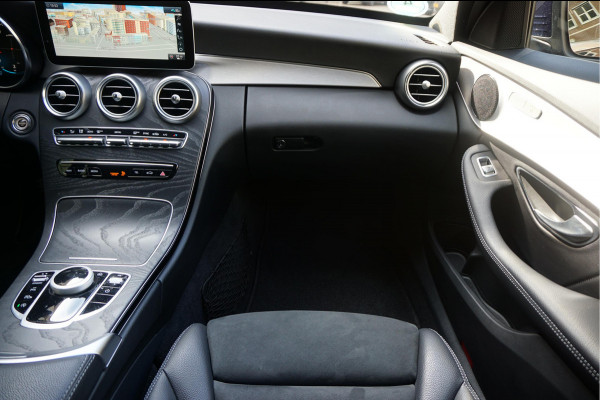 Mercedes-Benz C-Klasse Estate 180 Business Solution AMG Aut9 | NL AUTO (NAP) | FACELIFT MODEL | 360 camera TOPVIEW | Trekhaak | Apple Carplay | Lederen Sportinterieur | WideScreen Navi | Volledig Digitaal Dashboard | AMG Exterieur AMG Interieur |