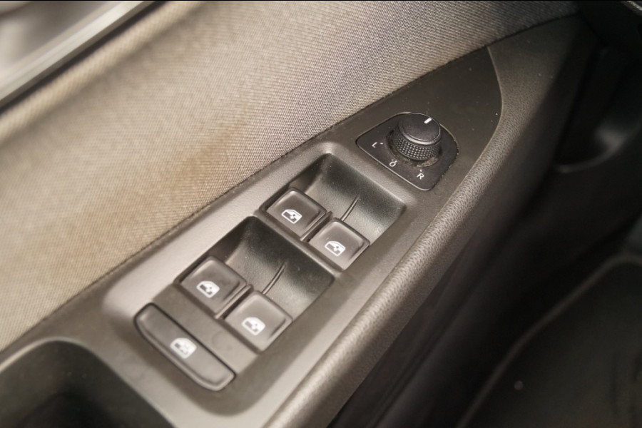 Seat Leon ST 1.6 TDI 115pk Style -NAVI-ECC-PDC-