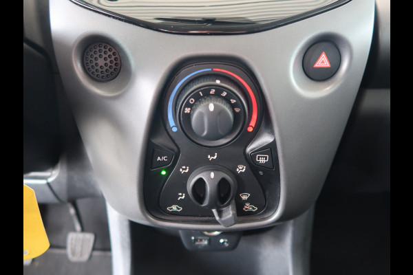 Toyota Aygo 1.0 VVT-i X-Play 5-drs. CAMERA/CARPLAY/LIMITER/15INCH