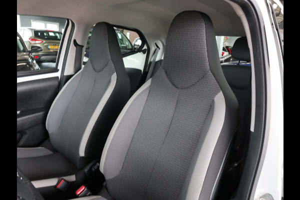 Toyota Aygo 1.0 VVT-i X-Play 5-drs. CAMERA/CARPLAY/LIMITER/15INCH