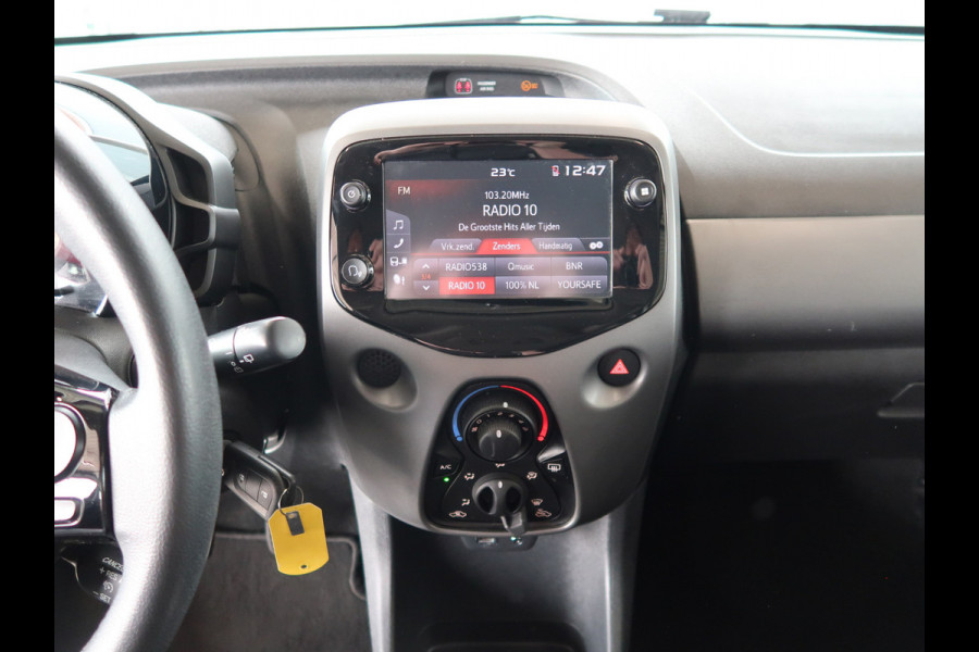 Toyota Aygo 1.0 VVT-i X-Play 5-drs. CAMERA/CARPLAY/LIMITER/15INCH