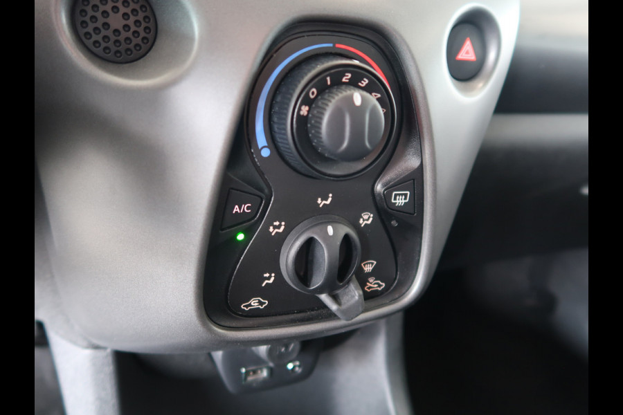 Toyota Aygo 1.0 VVT-i X-Play 5-drs. CAMERA/CARPLAY/LIMITER/15INCH