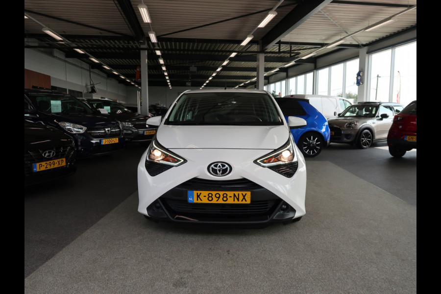 Toyota Aygo 1.0 VVT-i X-Play 5-drs. CAMERA/CARPLAY/LIMITER/15INCH