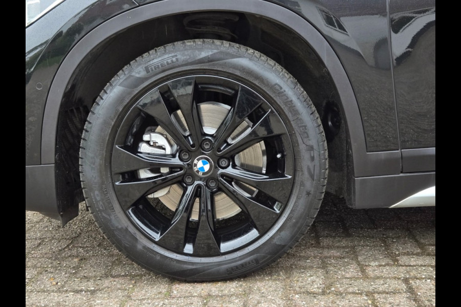 BMW X1 XDRIVE25E X-LINE I MEMORY SEATS I PANORAMA I TREKHAAK I KEYLESS