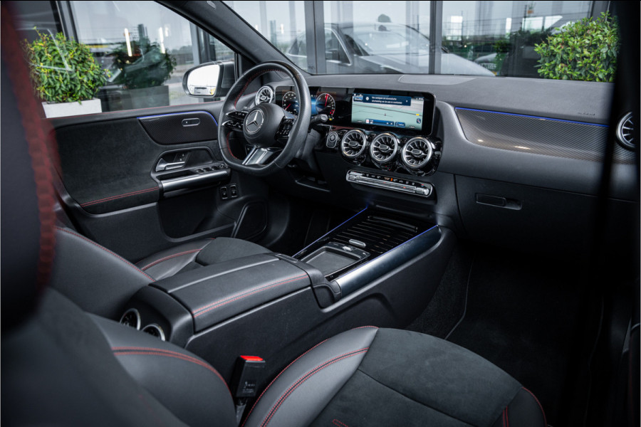 Mercedes-Benz B-Klasse B250 e AMG Line - AMG Line | Panorama | 360 Camera | Dodehoekdetectie | Keyless