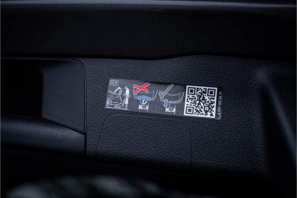 Mercedes-Benz B-Klasse B250 e AMG Line - AMG Line | Panorama | 360 Camera | Dodehoekdetectie | Keyless