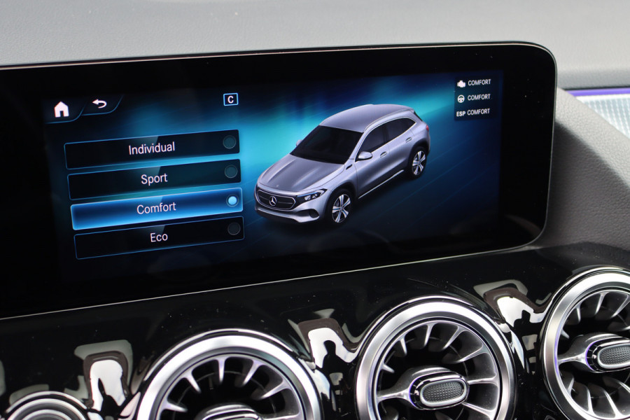 Mercedes-Benz EQA 250 Business Line 67 kWh | Panoramadak | Trekhaak | Camera | Sfeerverlichting | High Perf. LED | Nightpakket | Leder | Dodehoekassistent | Apple Carplay |